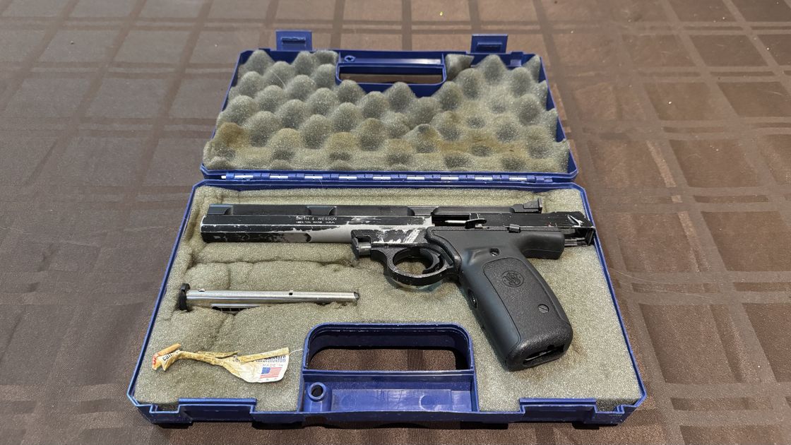 Smith & Wesson 22 Semi-Auto Pistol
