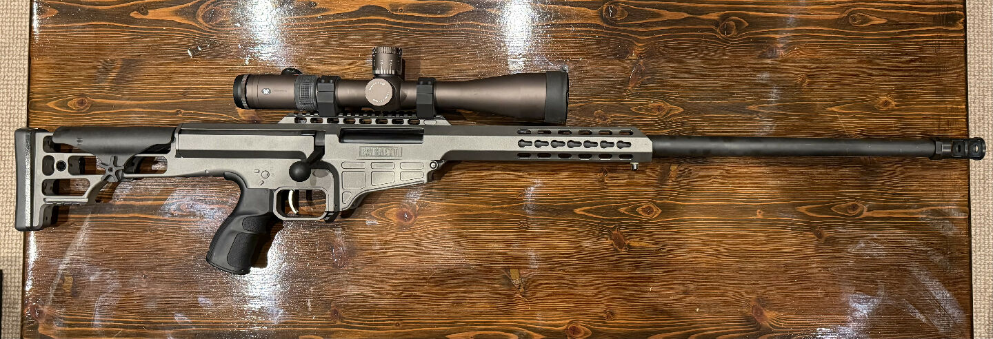 Barrett M98B .300 Win Mag in excellent condition. This is a premium long-range precision rifle, known for its accuracy, reliability, and high-quality constructi