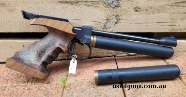 Walther CP3 Co2 air pistol with medium grip. Comes with 2 Co2 cylinders and adapters. Buyer to pay postage to nominated dealer.