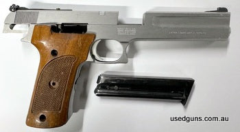 Please excuse the overly honest description of this firearm- but this is due to 1 person expecting a brand new firearm for the price of a used gun that is years