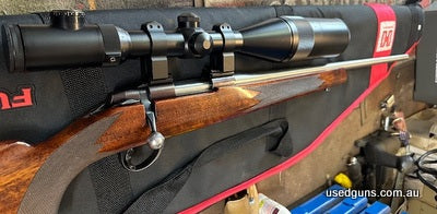 Purchased as a L461 in 17 Rem I decided to get it rebarreled as a 204 It‚Äö√Ñ√∂‚àö√ë‚àö¬•s a brand new stainless TSE barrel that has had 5 rounds through it. Ri