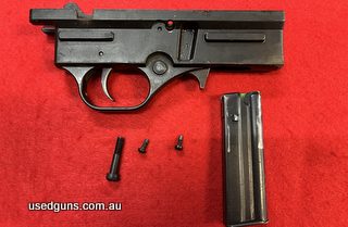 Please quote stock no. A784. Mossberg 802 22LR plinkster mag well and magazine.Please be aware we need a copy of your firearms license to be able to process. De