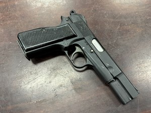 INGLIS
HI POWER
9MM
13 SHOT
NO2 MKI
WWII CANADIAN 
PRE 46 COLLECTABLE HANDGUN
#OT1571

EXC $4490