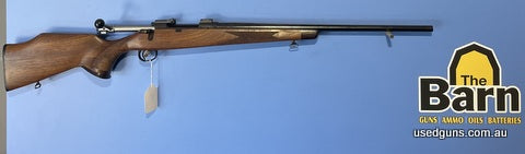 Description: Varbergre 7/7 in 9.3x62, nice timber stock with ebony tipped forend. Swedish made hunting rifle. Bore is 8/10. Does not retain open sights but is d
