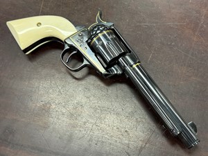 COLT
SAA
45 LONG COLT
6 SHOT
5.5 INCH BARREL
DEEP GLOSS BLUED FINISH
GOLD ACCENTS 
WITH ENGRAVING 
SMOOTH CRISP ACTION
GOOD TO AVERAGE BORE
CLEAR HARTFORD ADDRESS 
ON TOP OF BARREL
POTENTIALLY EARLY REFURBISHMENT
MANUFACTURED 1880
#53480

EXC+ $3490