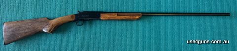 Boito Reuna 410 single barrel shotgun, hardly used but had been stored for a long time, light surface rust on outside of the barrel cleaned off. 3" chamber, bor