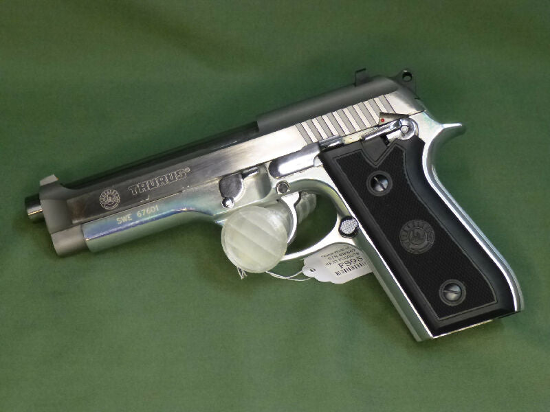 A solid, full-size Taurus PT100 AFS in .40 S&W, presented in very good condition with only light handling marks. Reliable DA/SA operation with ambidextrous safe