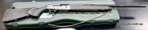 Beretta A400 Extreme. In good condition. CAT C/D firearm in N.S.W. 26 inch barrel, comes with hardcase, and accessories