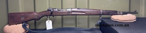 BRNO VZ24 8mm Mauser 1937 Czechoslovakian 8mm Mauser Carbine A rare rifle from the WW2 This rifle is in overall poor/average condition Extensive dents and marki