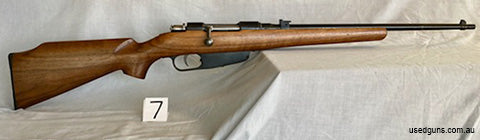 Rifle is in good condition and comes with dies and 5x clips