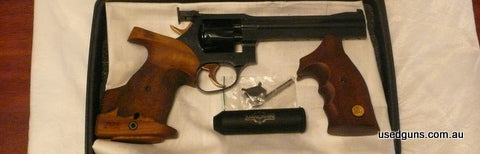 As new condition. Fired only 1100 rounds. comes with R/H large K.Nill grip. Proof cert. dated September 2022, purchased March 2023. Double action. As new condit