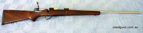 Rifle is in excellent condition with genuine sako stock. New stainless barrel fit by Jim Chambers of Dalzell Rifle Smithing. Plus post and transfer.