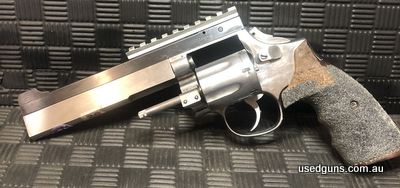 Perfect WA 1500 gun. Worked and bobbed trigger is amazing. Holds the ten ring at 50y off the barricade easily. Match barrel and shroud. Comes fitted wth a EGW P