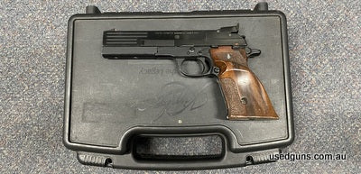 Good condition Beretta 89 in 22LR. Ergonomic grip. Comes cased. $30 Post Australia Wide. 2 month lay-by available with a 20% deposit.