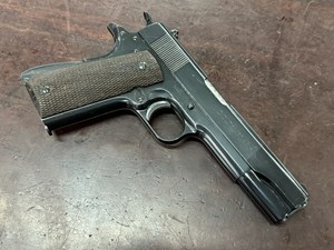 COLT
SUPER .38 AUTOMATIC PISTOL
38 SUPER CALIBER
9 SHOT
5" BARREL
DEEP GLOSS BLUED FINISH
ORIGINAL CHECKERED TIMBER GRIPS
TIGHT SLIDE TO FRAME FIT
SHOWING VERY LITTLE WEAR 
PRE WAR VARIATION 
CLEAR HARTFORD ADDRESS ON LEFT HAND SIDE OF SLIDE
CLEAR MODEL MARKINGS ON RIGHT HAND SIDE OF SLID