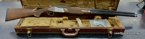 Japanese made Miroku 7000 12G. Extremely good condition, features 5 chokes, buffalo river lined hard case, 30 inch barrel, upgraded front sight,