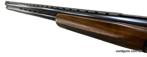 Perazzi MX8 Step rib trap, colour case hardened 12G. Bottom barrel choked. Comes with 5 chokes. 29.5 inch barrel with some marks. Overall its good for its age.