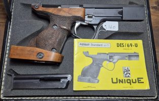 Unique DES 69-U in good working condition. Comes with 2 mags, hard case, manual. $50 postage to your nominated dealer.