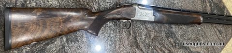 Comes with 4 chokes and case. Please ask for more photos