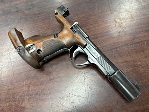 UNIQUE
DES 69
22LR
10 SHOT
6 INCH BARREL
WITH WEIGHT
RIGHT HAND TARGET GRIPS
#721752

VGC+ $369