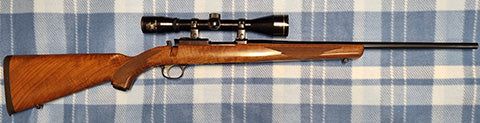 Ruger M77/22H 22 Hornet Done minimal work, genuine sub moa rifle - .75 moa with PPU factory ammo. Comes with ruger rings and vintage 6x40 silver crown scope.