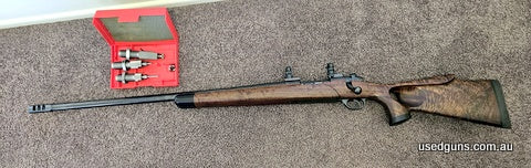 Left hand custom rifle built on a US made Mark 5. Barrel is a heavy Bedlion 650mm plus 50mm for muzzle brake. Blue barrel and bolt face are excellent wood quali