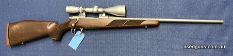 Excellent condition Sako 75 in 243W. Has a Leupold VX-II 4-12x50 scope mounted in Optilock rings on a 22 inch barrel. Barrel in excellent condition, action cycl