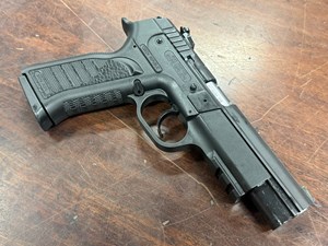 ALFA
COMBAT L
9MM
10 SHOT
124MM BARREL
MADE IN CZECH REPULIC
ADJUSTABLE REAR SIGHT
FIBER OPTIC GREEN FRONT SIGHT
#AC16289

EXC $449