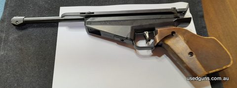 Very accurate air pistol in very good condition.