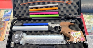 Hammerli AP20 Pro air pistol. Very good to excellent condition, minimal use since purchased from new. Comes with 2 cylinders, adapter, 5 changeable barrel cover