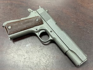 REMINGTON RAND INC
M1911A1
45 ACP
7 SHOT
5 INCH BARREL
EXCELLENT BORE
PARKERIZED MILITARY FINISH
MILITARY REFINISHED BY U.S. 
PRE VIETNAM WAR
CLEARLY MARKED
"UNITED STATES PROPERTY
M1911A1 U.S. ARMY"
MANUFACTURED 1945
PRE 46 COLLECTABLE HANDGUN
#2390204

EXC $3290