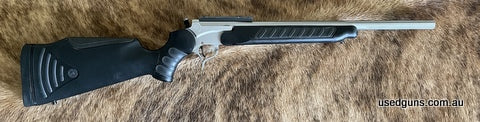 A well-used, well-maintained rifle. This rifle has a 20" stainless fluted barrel. The Thompson Encore‚Äö√Ñ√¥s hammer is ambidextrous and the rifle has great bal