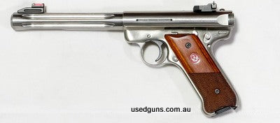 Excellent condition. The Mk III Hunter has a heavy fluted 174mm barrel and fully adjustable sights. It‚Äö√Ñ√∂‚àö√ë‚àö¬•s also drilled and tapped for optics moun