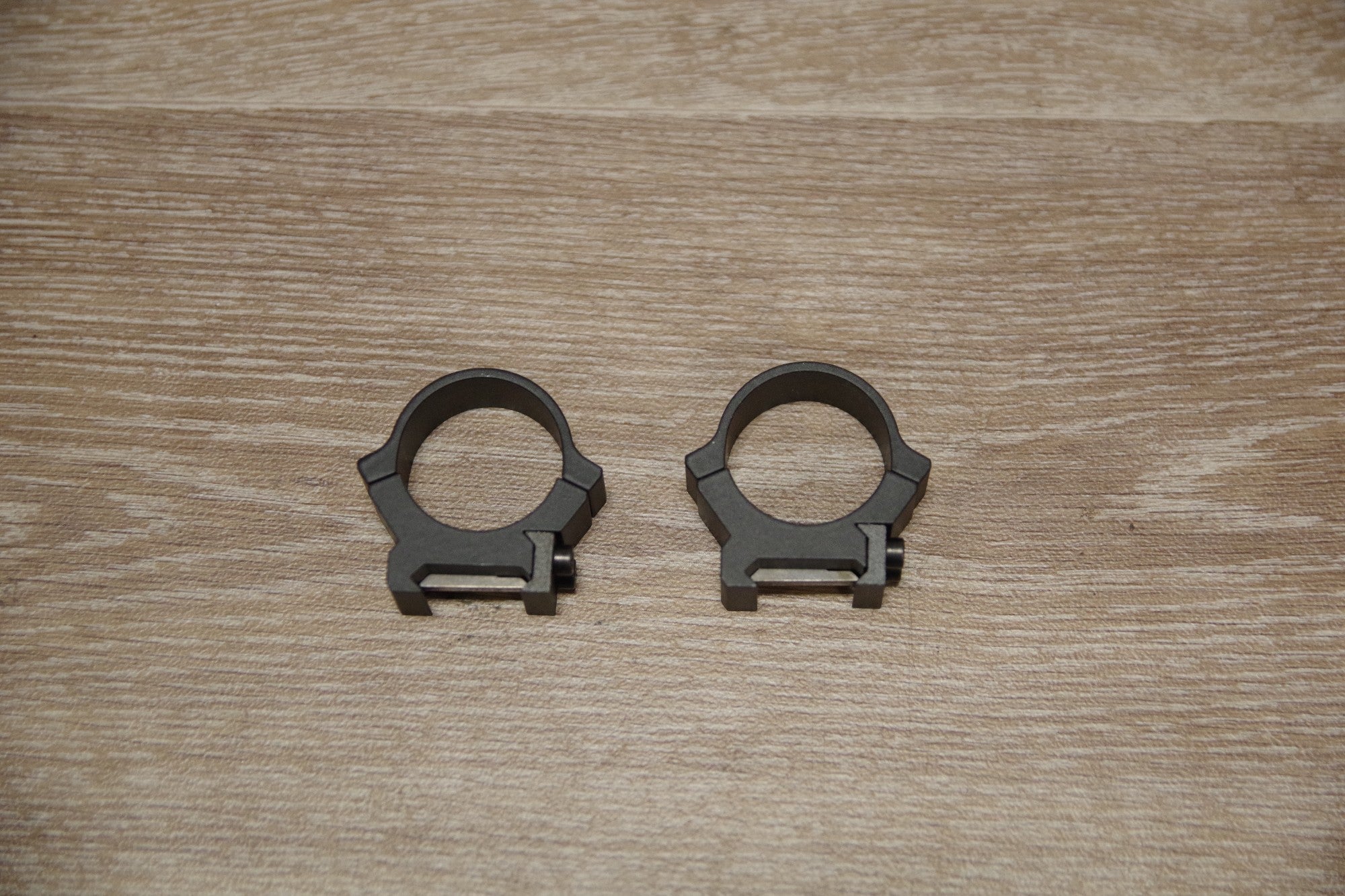 S/H LEUPOLD PRW 30mm LOW WEAVER / PICATINNY RINGS