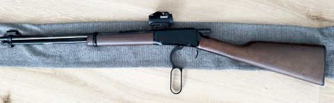 Barely used and in excellent condition ‚Äö√Ñ√∂‚àö√ë‚àö√Ü only taken out for light use and has been stored in a gun sock inside a safe ever since. Present with n