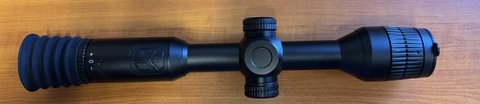 HikMicro Stellar SH35 1.0, Serial Number L31278131. Is in Very Good Condition. Has a mark on the back eye piece as seen in pics. Comes cased with 1 battery and 