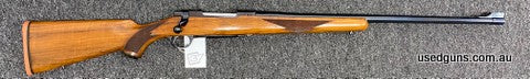 Tang safety, plumb blue action. Bluing very good. Some scratches on the trigger guard. Some marks on the stock. More photos on request. Buyer to pay postage.