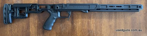 Suits Remington 700 short action right handed actions. Fresh graphite black Cerakote job. Has adjustable cheek rest and adjustable buttstock and takes most shor