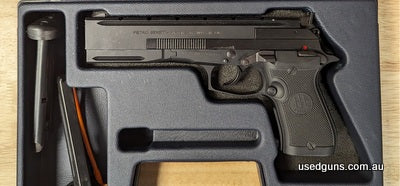 Very nice and lightly used Beretta 87 target in hard box, comes with Manual, Beretta chamber lock and 4 magazines.