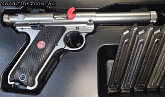 Ruger. 22 mark IV target Comes in the case 5 x 10 shot magazines Only had about 500 rounds shot If interested call or text 0436331077