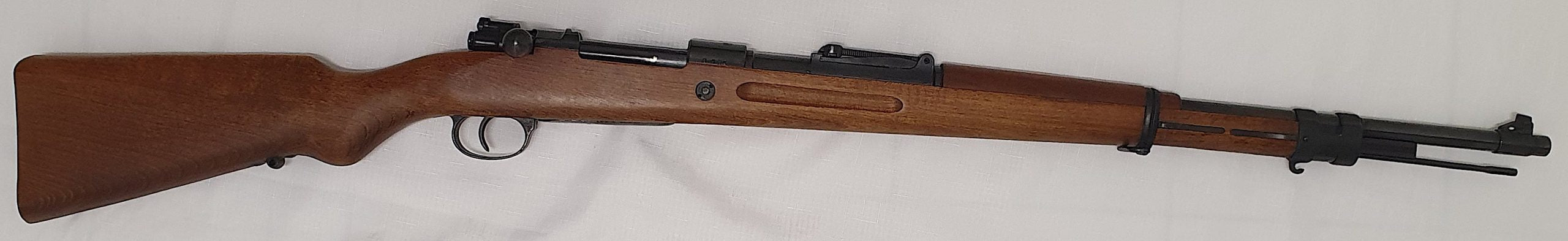 Absolutely beautiful ‚Äö√Ñ√∫transitional‚Äö√Ñ√π Mauser Gewehr 98M rifle variant (also known as the ‚Äö√Ñ√∫Updated GEW98). These rifles were modified from the or