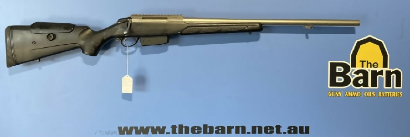 Tikka T3 Super Varmint 25-06. It is in very good condition. Bore is excellent, bolt face has no pitting. A few marks on the stock and has a minor cosmetic mark.