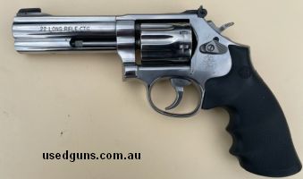 22LR pistol,  4‚Äö√Ñ√π barrel, very little use