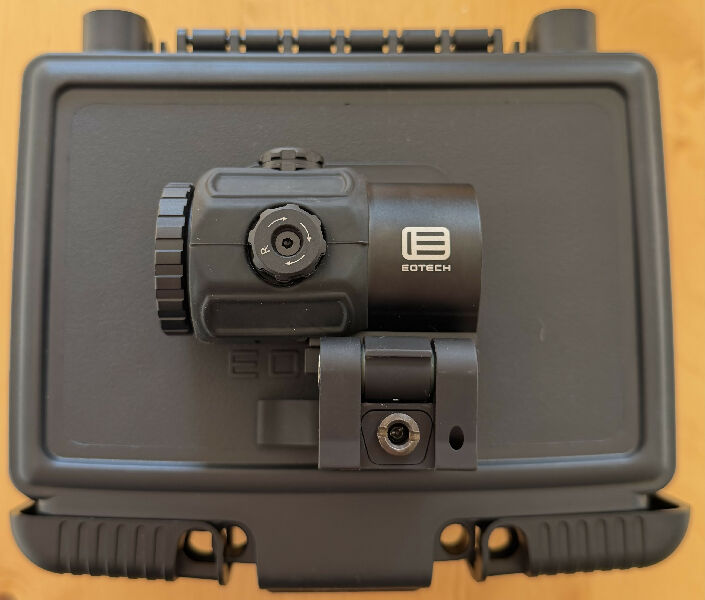 EOTech G43 3x Magnifier.