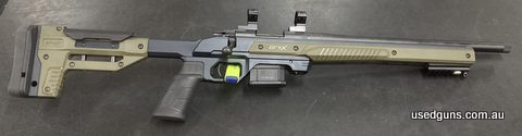 Excellent condition Mini action Howa 1500 in nifty 300 Blackout. Comes in MDT Oryx chassis kit with original stock included.