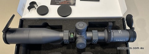 Like new, used only 3 times Tract Toric UHD 4-20x50 FFP MRAD PRS Long Range Rifle Scope. Comes with IOTA Medium Rings, 50mm Tenebraex Covers, Bubble Level and T