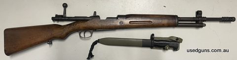 Downsizing collection, For sale a sort after La Coruna FR8 1956 Comes with correct bayonet and holder Plenty more photos if wanted Buyer to pay postage and tran