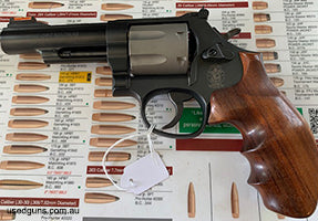Scarce Smith & Wesson Model 520, 7 shot revolver. Titanium Cylinder. Pistol is in great condition and would suit new buyer.