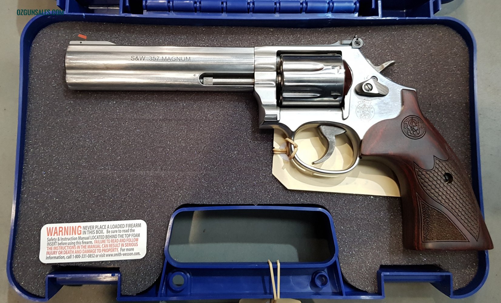 Smith and Wesson 686 Deluxe 7 shot - New
