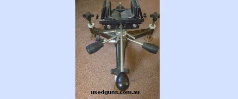 Bald Eagle Front rest which is in very good condition. Perfect for F class or any other discipline requiring a front benchrest. A couple of slight rubs on outsi